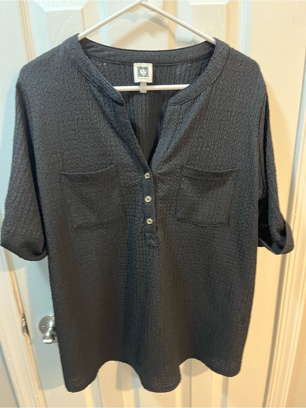 Anne Klein Black Textured pullover Shirt Button accents Pockets Size 1X